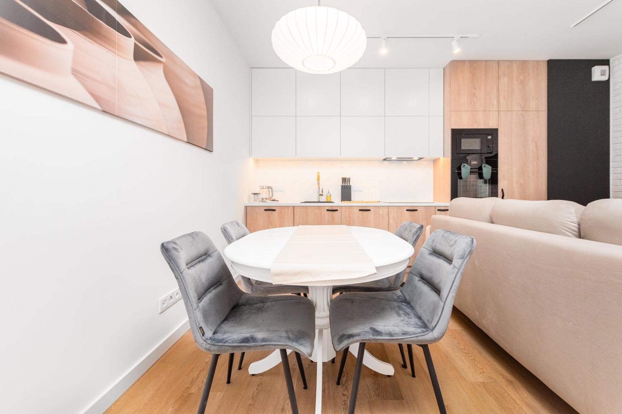 Przy Torach 3 By Homeprime Warszawa Eksteriør billede